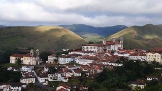 8 de Julho – Vista do alto — Ouro Preto (MG) — 306 Anos em 2017.