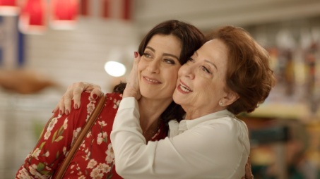 15 de Setembro – Fernanda Torres - 1965 – 52 Anos em 2017 - Acontecimentos do Dia - Foto 17 - Fernanda Torres com sua mãe, Fernanda Montenegro.