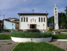 25 de Julho - Praça da Igreja — Águas de São Pedro (SP) — 77 Anos em 2017.