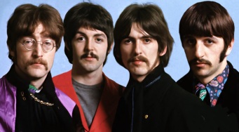 10 de Abril - 1970 — Paul McCartney anuncia que está deixando os Beatles por razões pessoais e profissionais.