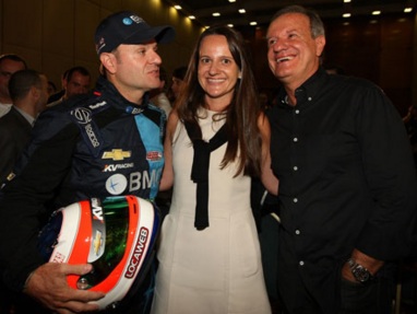 23 de Maio - Rubens Barrichello com seus pais.