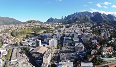 6 de Julho – Foto aérea da região central, na altura de Agriões — Teresópolis (RJ) — 126 Anos em 2017.