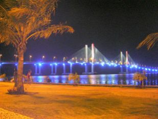 17 de Março - Ponte Aracaju-Barra dos Coqueiros à noite.