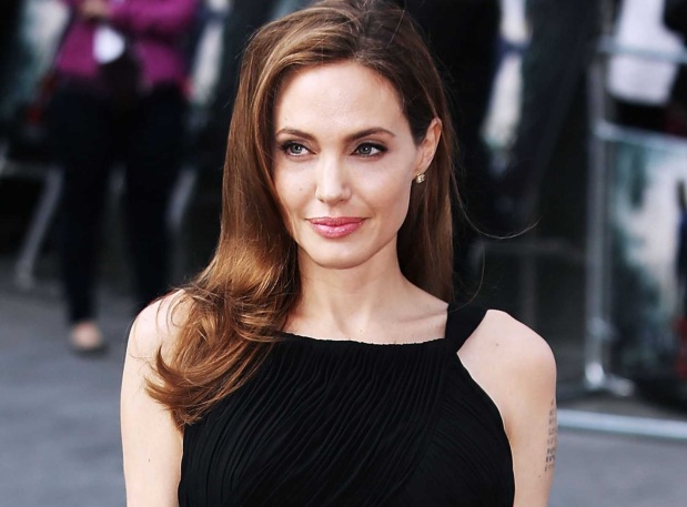 4 de Junho - 1975, Angelina Jolie - atriz, cineasta e ativista humanitária estadunidense.