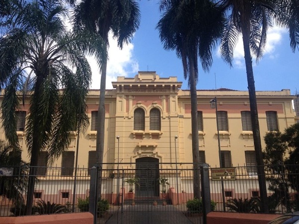 19 de Junho - O Gymnasio do Estado, (hoje Escola Estadual Otoniel Mota), fundado em 1907, foi o primeiro colégio do interior de São Paulo e o terceiro do Estado — Ribeirão Preto (SP