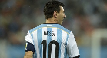 24 de Junho - Lionel Messi jogando pela seleção argentina.