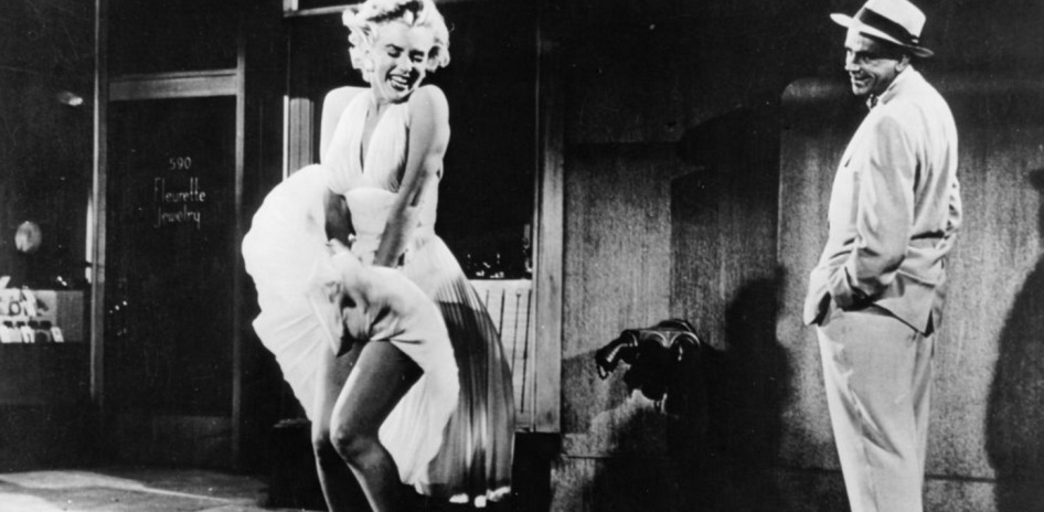 1 de Junho - Marilyn Monroe durante a famosa cena do vestido voando, presente no filme The Seven Year Itch (1954).