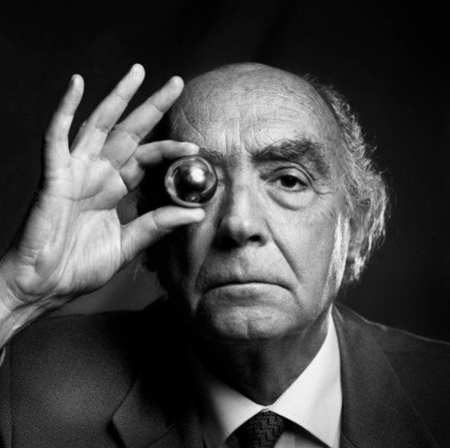 18 de junho - José Saramago, escritor português