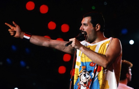 5 de Setembro – Freddie Mercury - 1946 – 71 Anos em 2017 - Acontecimentos do Dia - Foto 8.