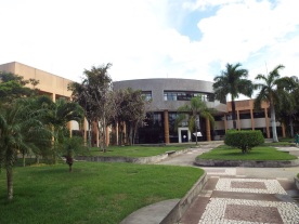 18 de Setembro – Universidade Estadual de Feira de Santana, a segunda melhor da Bahia, ficando atrás apenas da UFBA — Feira de Santana (BA) — 184 Anos em 2017.