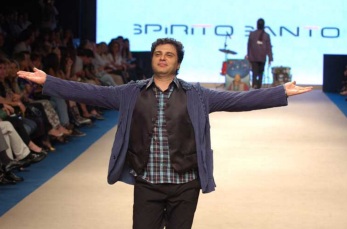 21 de Maio - Roberto Frejat desfila no Donna Fashion Iguatemi.