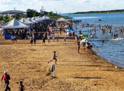 13 de Julho – Praia no rio Tocantins — Porto Nacional (TO) — 156 Anos em 2017.