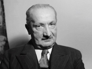 26 de Maio - 1976 — Martin Heidegger, filósofo alemão (n. 1889).