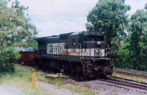 9 de Outubro - Trem da companhia Vale S.A. sendo carregado com minério de ferro na Mina Cauê — Itabira (MG) — 169 Anos em 2017.