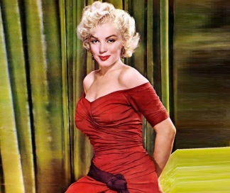 1 de Junho - 1926 - Marilyn Monroe, atriz, pose, red dress, vestido vermelho.