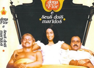 8 de Junho - José Wilker, Sonia Braga e Mauro Mendonça, em cena de 'Dona Flor e seus dois maridos'.