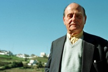 3 de Outubro - 1919 – José Hermano Saraiva, célebre professor e historiador português (m. 2012).