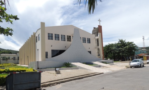 1 de Outubro - Igreja — Campos Belos (GO) — 63 Anos em 2017.