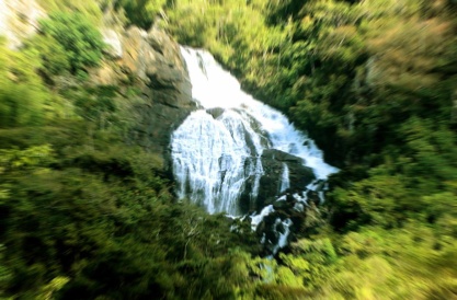 2 de Abril - Cachoeira Grande de Poço Fundo.