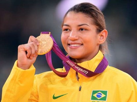 26 de Março - 1990 — Sarah Menezes, judoca brasileira.