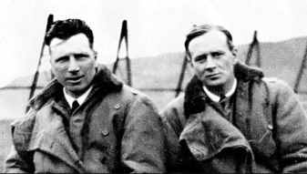 15 de Junho - 1919 – John Alcock e Arthur Brown completam a primeira viagem transatlântica sem paradas, em Clifden, na Irlanda.