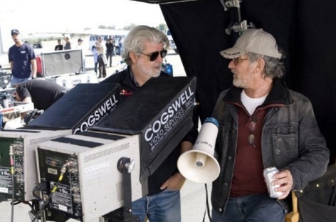 14 de Maio - 1944 – George Lucas, cineasta estadunidense, gravação, Indiana Jones, com Steven Spielberg.