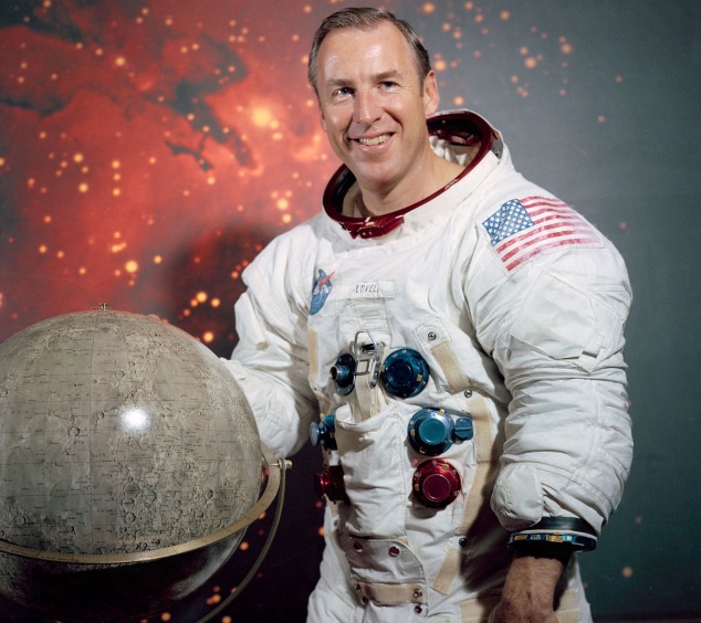 25 de Março - James Lovell, astronauta estado-unidense.