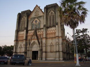 6 de Outubro - Catedral São Luís, sede da Diocese de São Luís de Cáceres — Cáceres (MT) — 249 Anos em 2017.