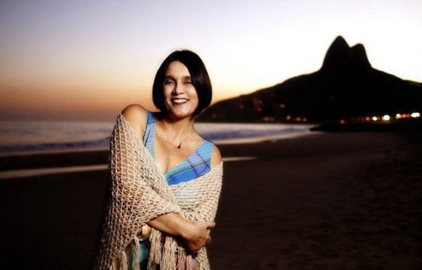 31-de-janeiro-joyce-cantora-brasileira