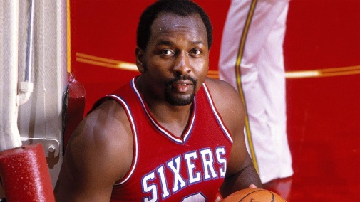 13 de Setembro – 2015 – Moses Malone, basquetebolista norte americana (n. 1955).