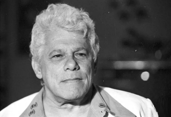4 de Abril - 1922 — Dionísio Azevedo, ator e diretor brasileiro (m. 1994).