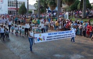 16 de Junho - Desfile cívico em Bariri (SP) — 127 Anos.