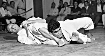 7 de Outubro - 1994 – Carlos Gracie - mestre de jiu-jítsu brasileiro (n. 1902).